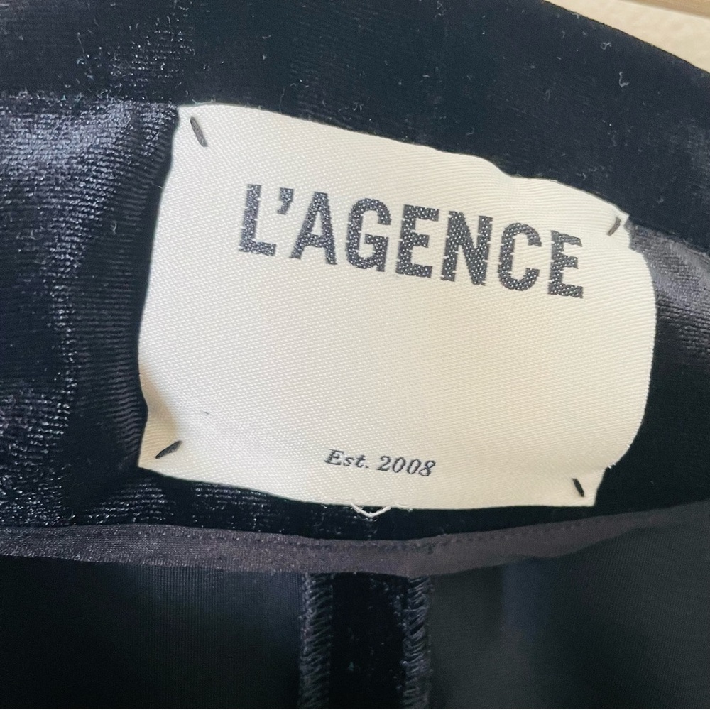 L’AGENCE MEDIUM Micaela Velvet blazer off the shoulder mini dress in black - Picture 7 of 10